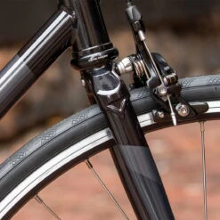 All-city Big Block Komplettrad - Black/Grey 20 All-city Big Block Komplettrad - Black/Grey -Fahrradzubehör Geschäft 20201122 ACT BigBlock StPaul VanityPhotos 568206 034 Cropa6FQC8Pxh1MW7