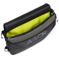 AEVOR Frame Bag Large - Proof Black -Fahrradzubehör Geschäft AVR FML 001 80001 AEVOR Frame Bag Large Proof Black 06