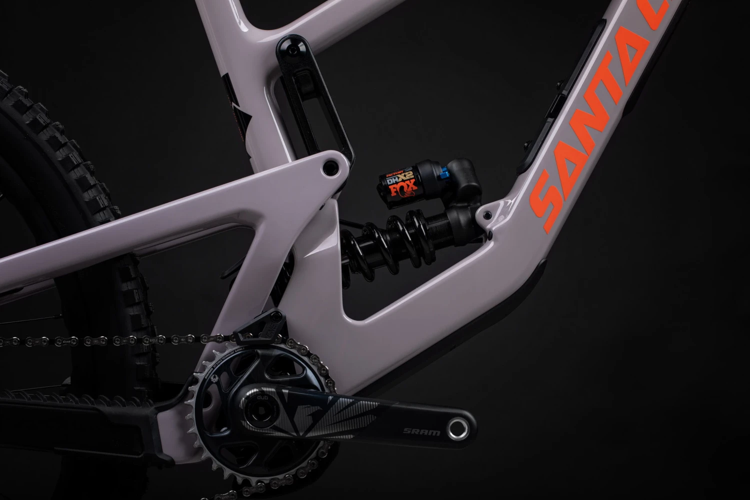 Santa Cruz Nomad 6 C MX S-Kit Air Gloss Gypsum 5 Santa Cruz Nomad 6 C MX S-Kit Air Gloss Gypsum – Bild 3