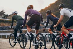 Cannondale SuperSix EVO Carbon Disc 105 Black Pearl -Fahrradzubehör Geschäft SuperSix EVO In The Wild 6